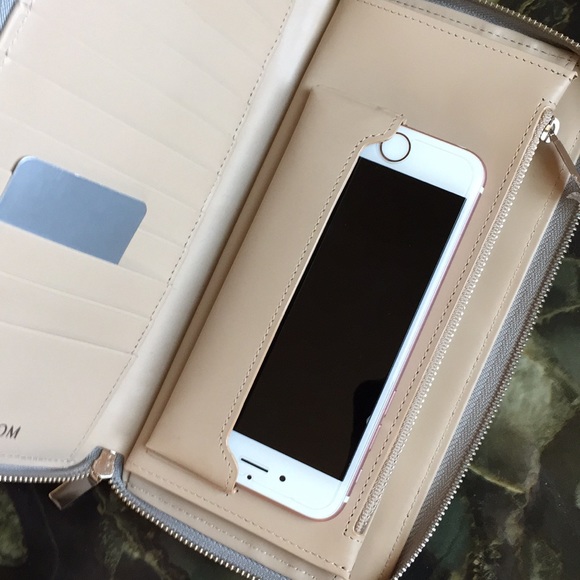 Nordstrom Croc Embossed Zip Around Wallet/New - Picture 6 of 6